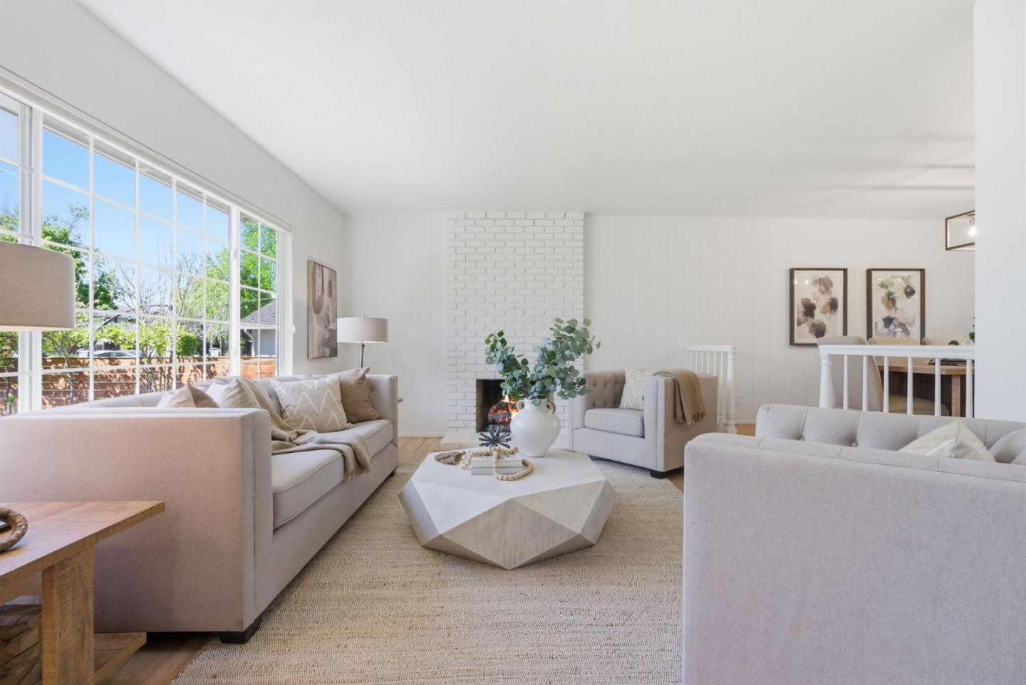 Detail Gallery Image 5 of 43 For 1004 Rubis Dr, Sunnyvale,  CA 94087 - 6 Beds | 3 Baths