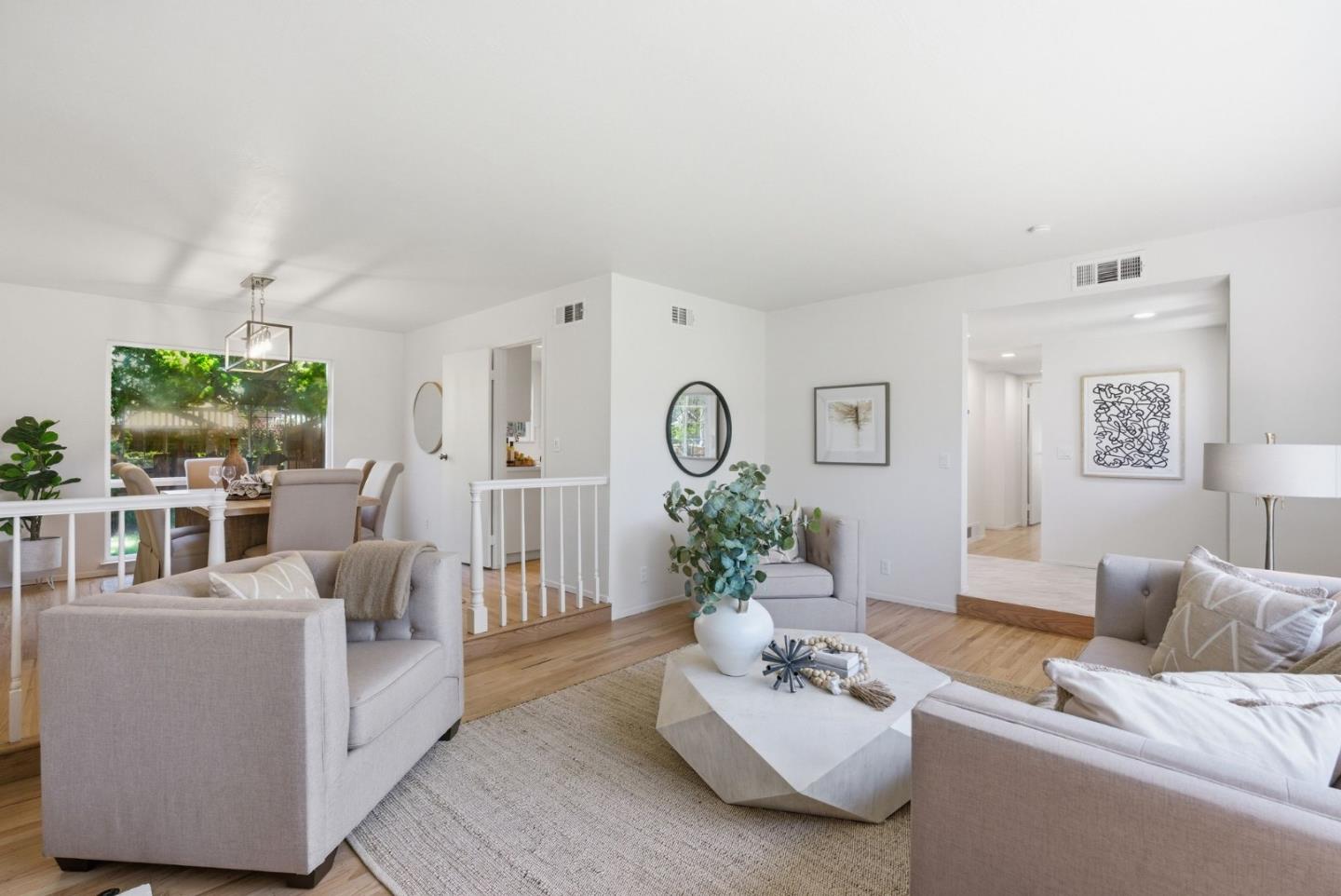 Detail Gallery Image 7 of 43 For 1004 Rubis Dr, Sunnyvale,  CA 94087 - 6 Beds | 3 Baths