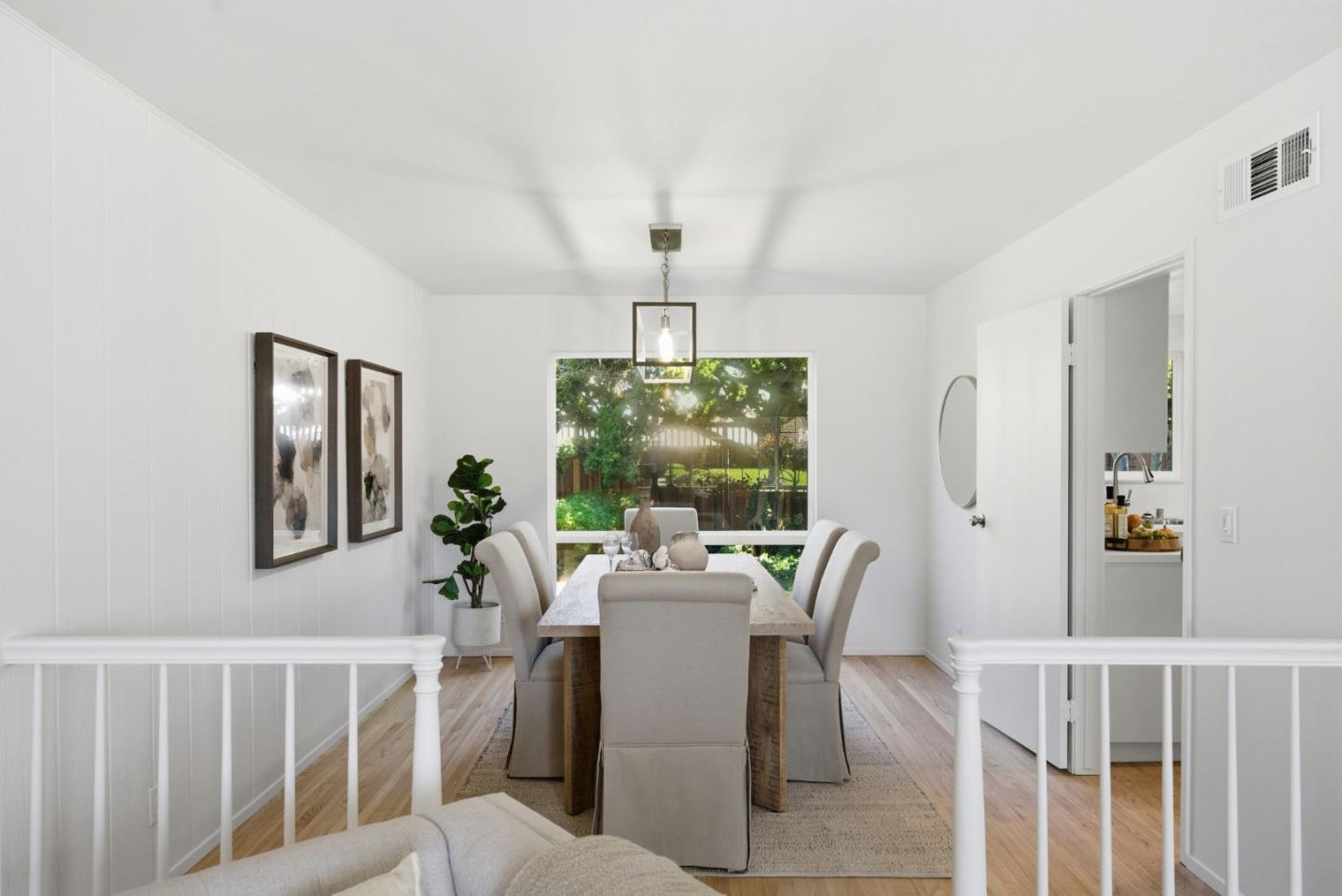 Detail Gallery Image 9 of 43 For 1004 Rubis Dr, Sunnyvale,  CA 94087 - 6 Beds | 3 Baths