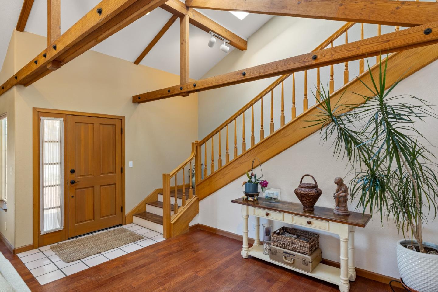 Detail Gallery Image 17 of 54 For 521 Hannon Ave, Monterey,  CA 93940 - 3 Beds | 2 Baths