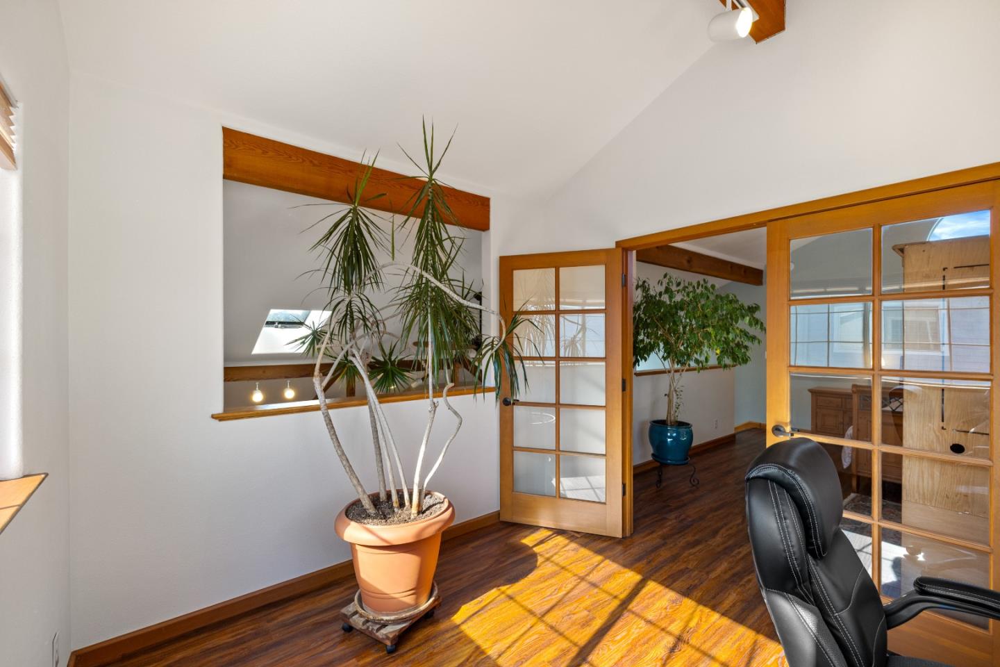 Detail Gallery Image 29 of 54 For 521 Hannon Ave, Monterey,  CA 93940 - 3 Beds | 2 Baths