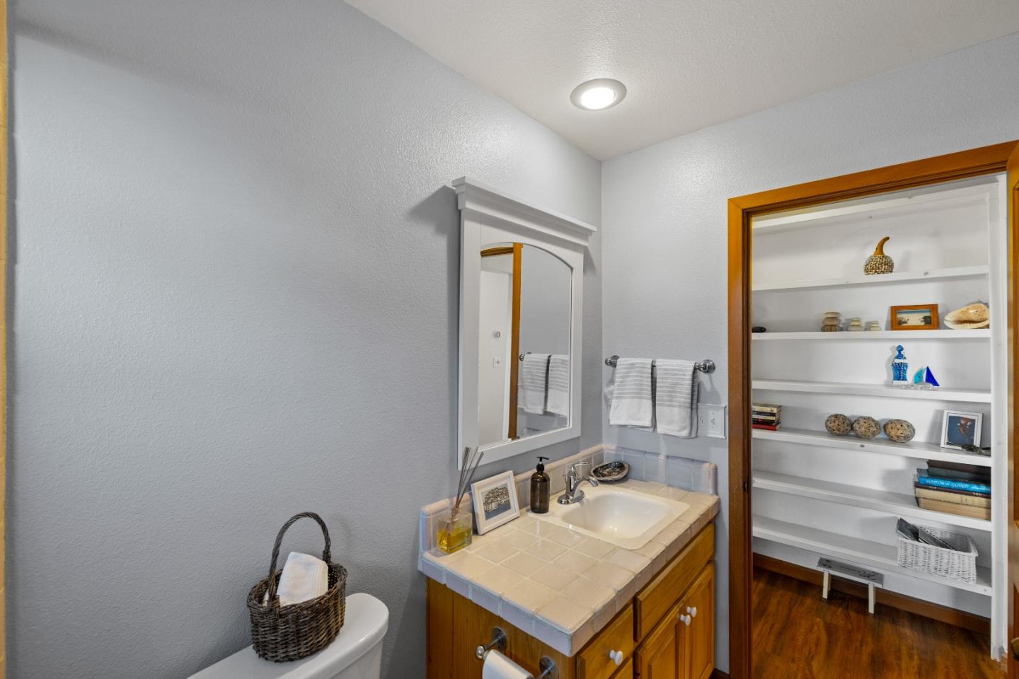 Detail Gallery Image 33 of 54 For 521 Hannon Ave, Monterey,  CA 93940 - 3 Beds | 2 Baths