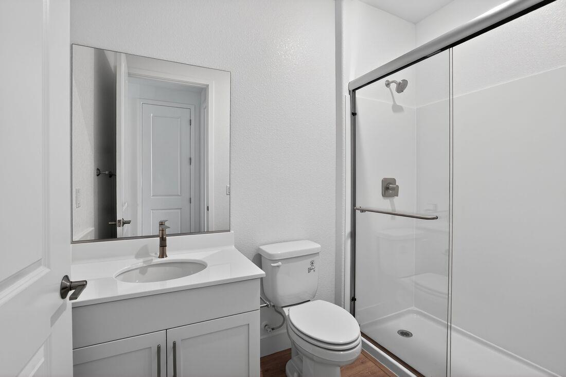 Detail Gallery Image 12 of 21 For 197 Golden Gate Ln, Vacaville,  CA 95687 - 4 Beds | 3 Baths