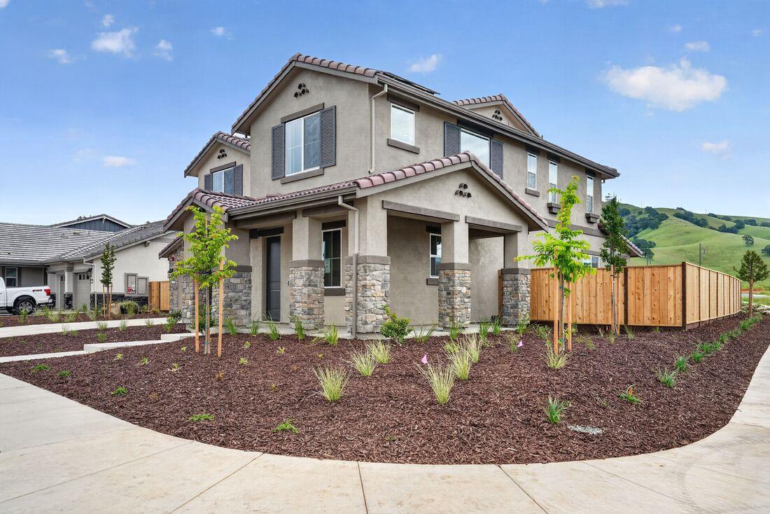 Detail Gallery Image 17 of 21 For 197 Golden Gate Ln, Vacaville,  CA 95687 - 4 Beds | 3 Baths