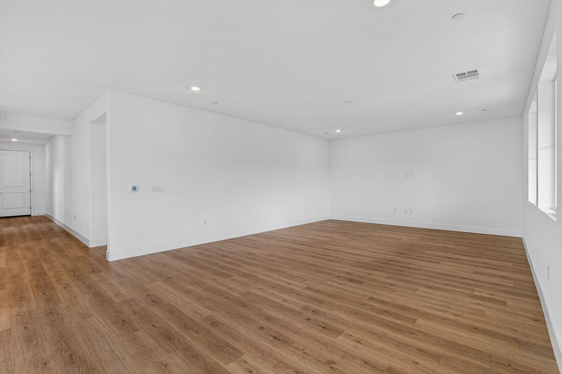 Detail Gallery Image 3 of 21 For 197 Golden Gate Ln, Vacaville,  CA 95687 - 4 Beds | 3 Baths