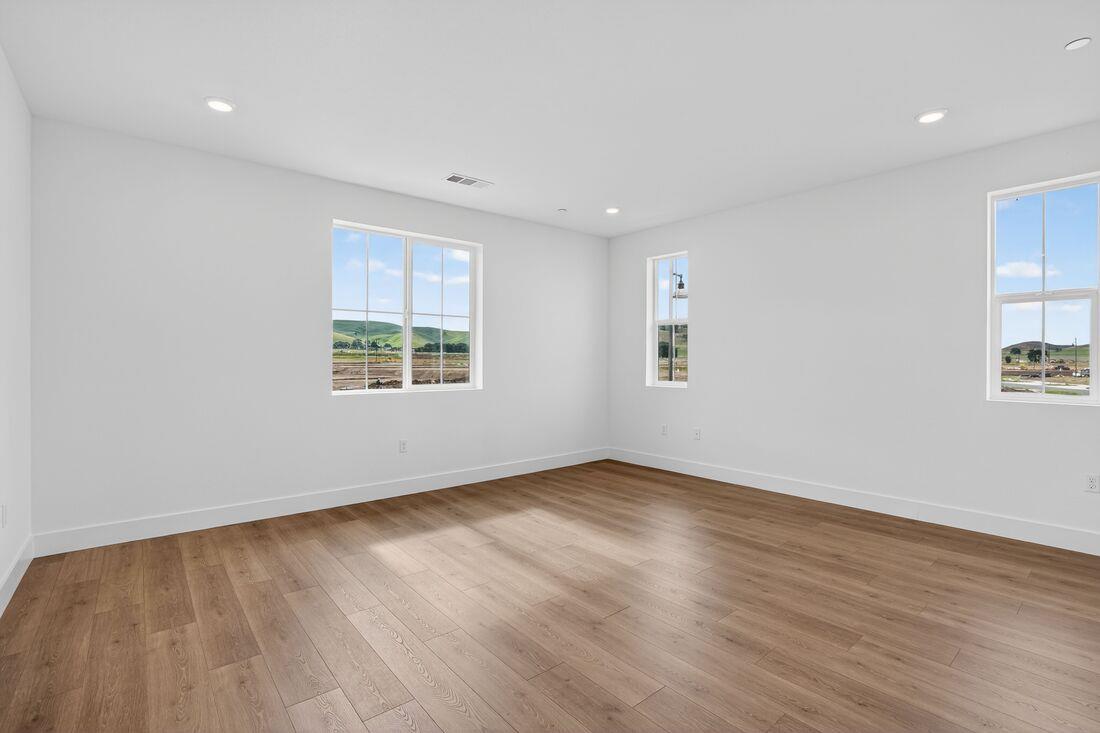 Detail Gallery Image 7 of 21 For 197 Golden Gate Ln, Vacaville,  CA 95687 - 4 Beds | 3 Baths