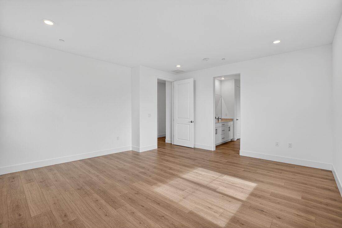 Detail Gallery Image 8 of 21 For 197 Golden Gate Ln, Vacaville,  CA 95687 - 4 Beds | 3 Baths