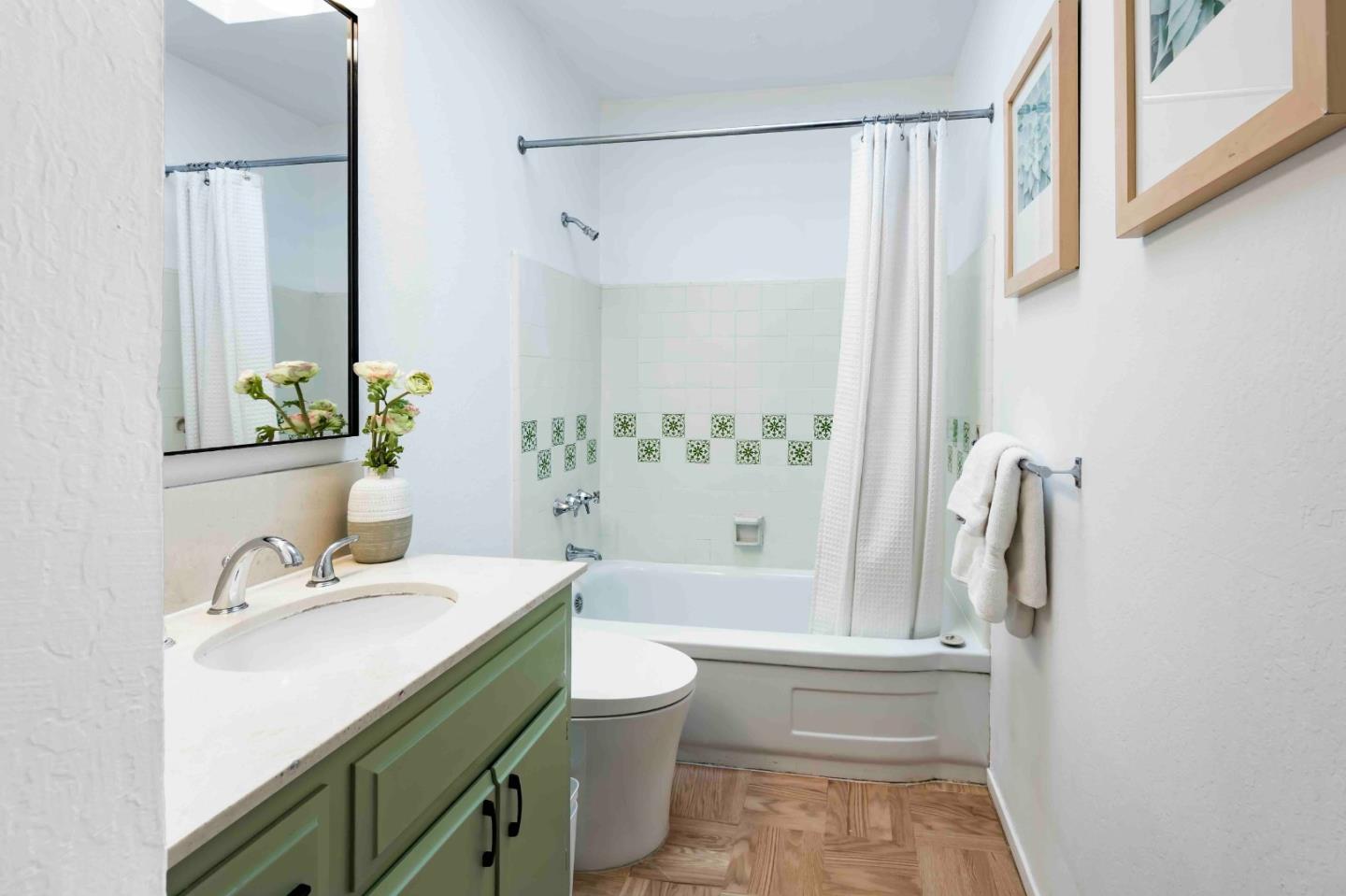 Detail Gallery Image 12 of 23 For 2819 Carson St, Redwood City,  CA 94061 - 4 Beds | 3 Baths