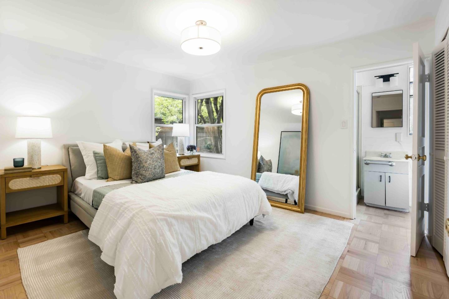 Detail Gallery Image 13 of 23 For 2819 Carson St, Redwood City,  CA 94061 - 4 Beds | 3 Baths