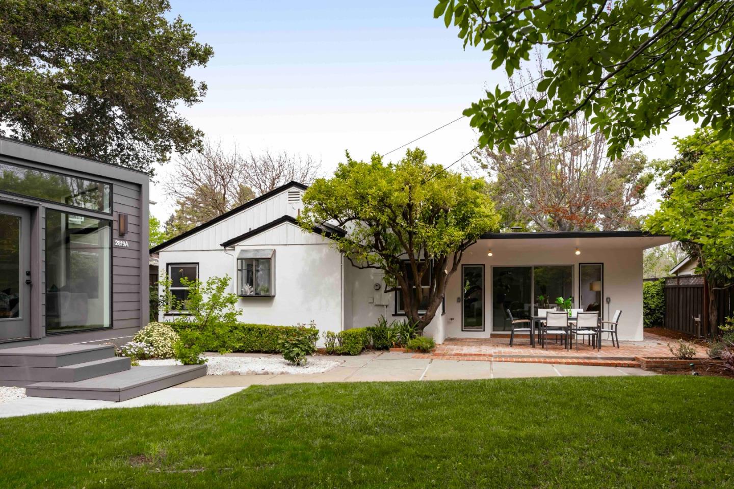 Detail Gallery Image 15 of 23 For 2819 Carson St, Redwood City,  CA 94061 - 4 Beds | 3 Baths