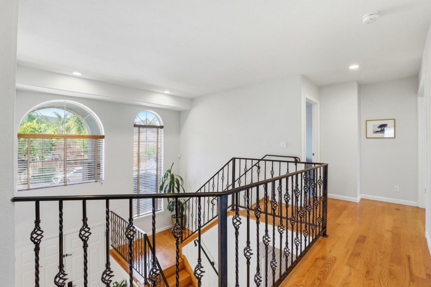 Detail Gallery Image 18 of 48 For 9610 Eagle View, Gilroy,  CA 95020 - 5 Beds | 2/1 Baths