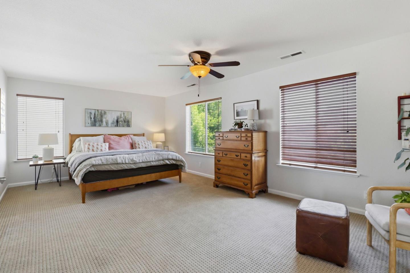 Detail Gallery Image 21 of 48 For 9610 Eagle View, Gilroy,  CA 95020 - 5 Beds | 2/1 Baths