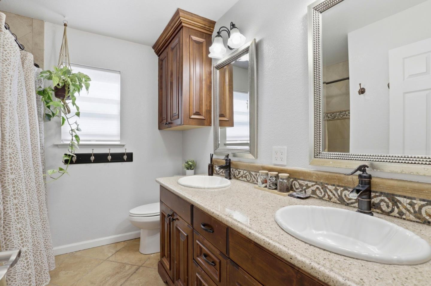 Detail Gallery Image 31 of 48 For 9610 Eagle View, Gilroy,  CA 95020 - 5 Beds | 2/1 Baths