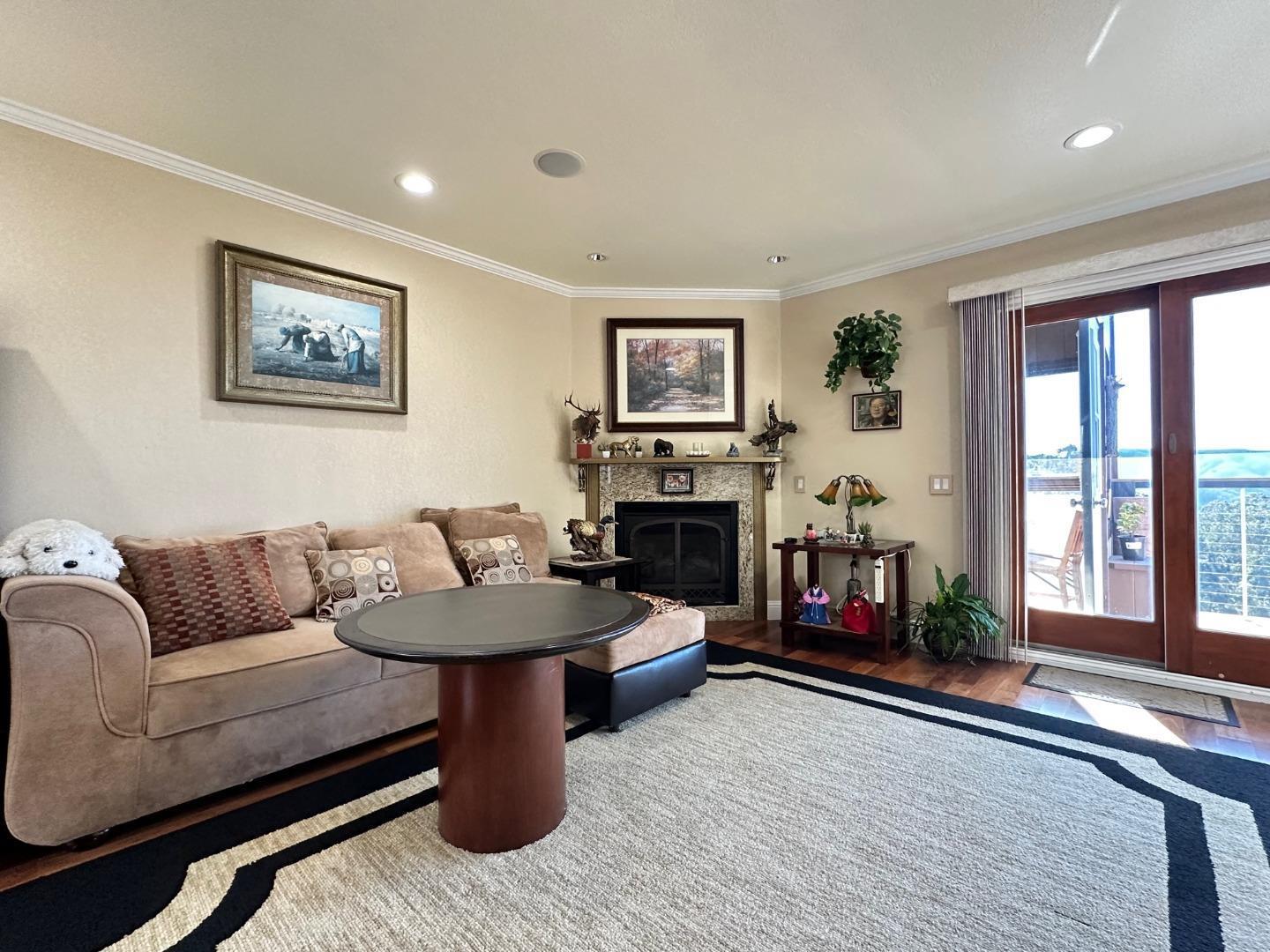 Detail Gallery Image 13 of 17 For Address Not Disclosed, Pacifica,  CA 94044 - 1 Beds | 1 Baths