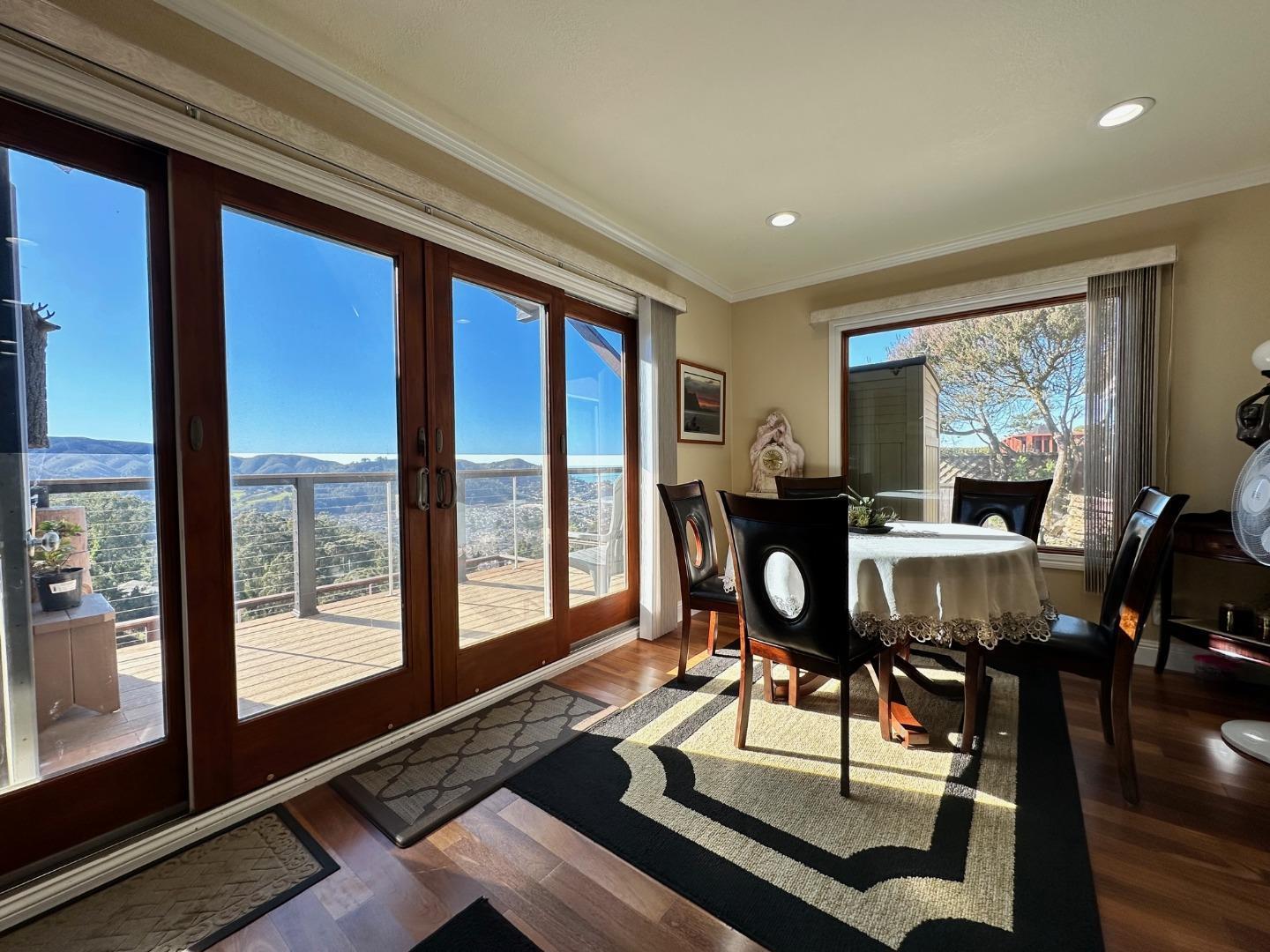 Detail Gallery Image 14 of 17 For Address Not Disclosed, Pacifica,  CA 94044 - 1 Beds | 1 Baths