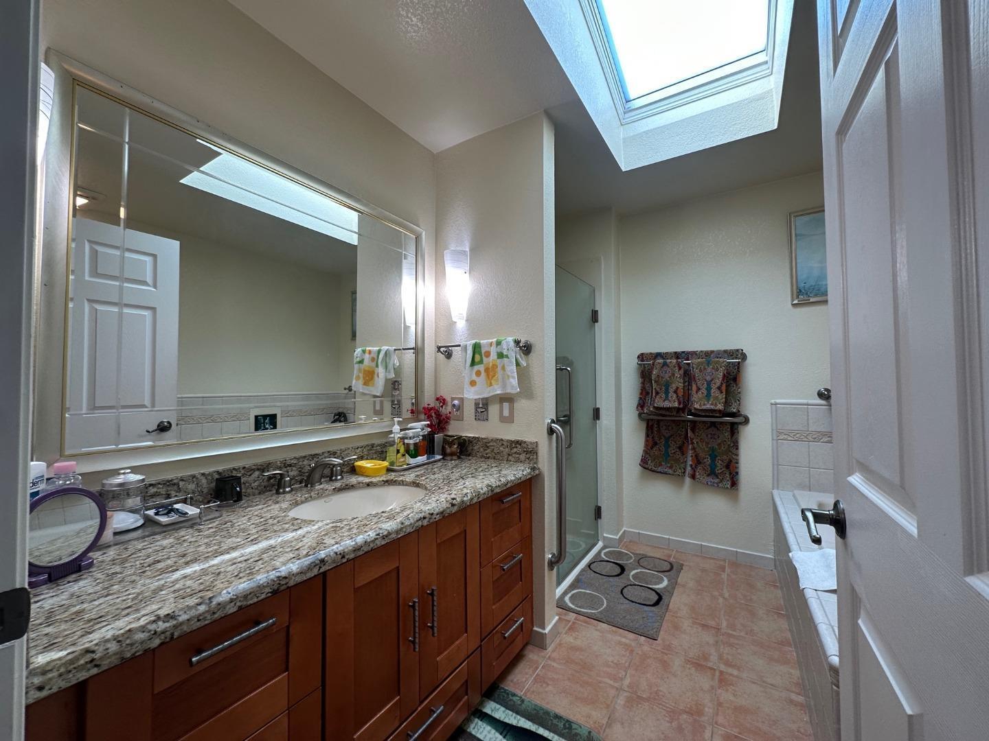Detail Gallery Image 8 of 17 For Address Not Disclosed, Pacifica,  CA 94044 - 1 Beds | 1 Baths