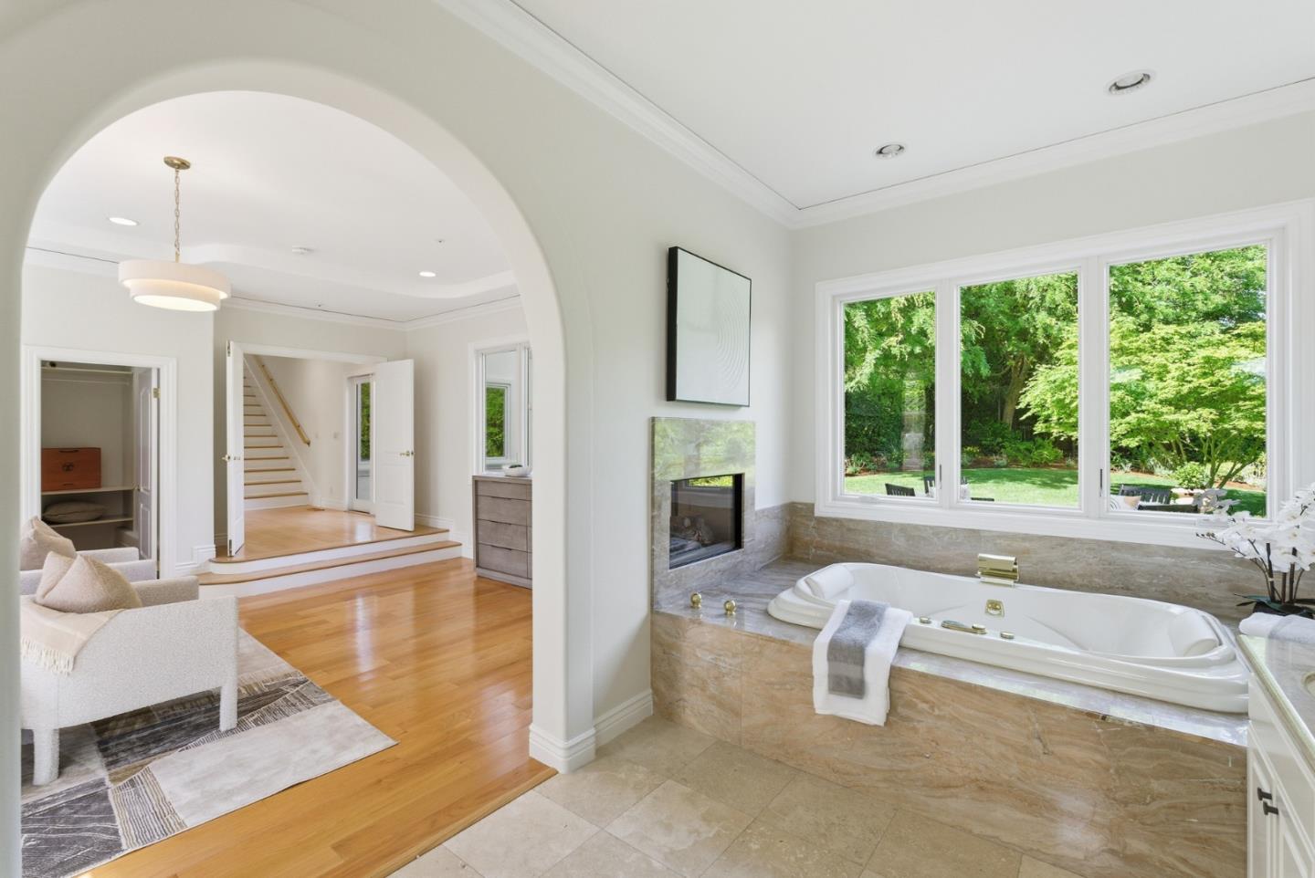 Detail Gallery Image 26 of 39 For 40 Kataoka Ct, Redwood City,  CA 94062 - 5 Beds | 5/1 Baths