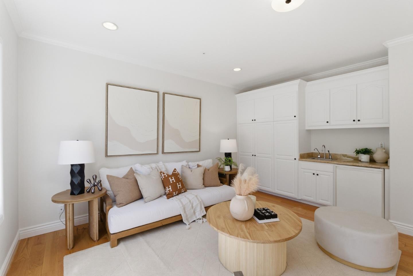 Detail Gallery Image 31 of 39 For 40 Kataoka Ct, Redwood City,  CA 94062 - 5 Beds | 5/1 Baths