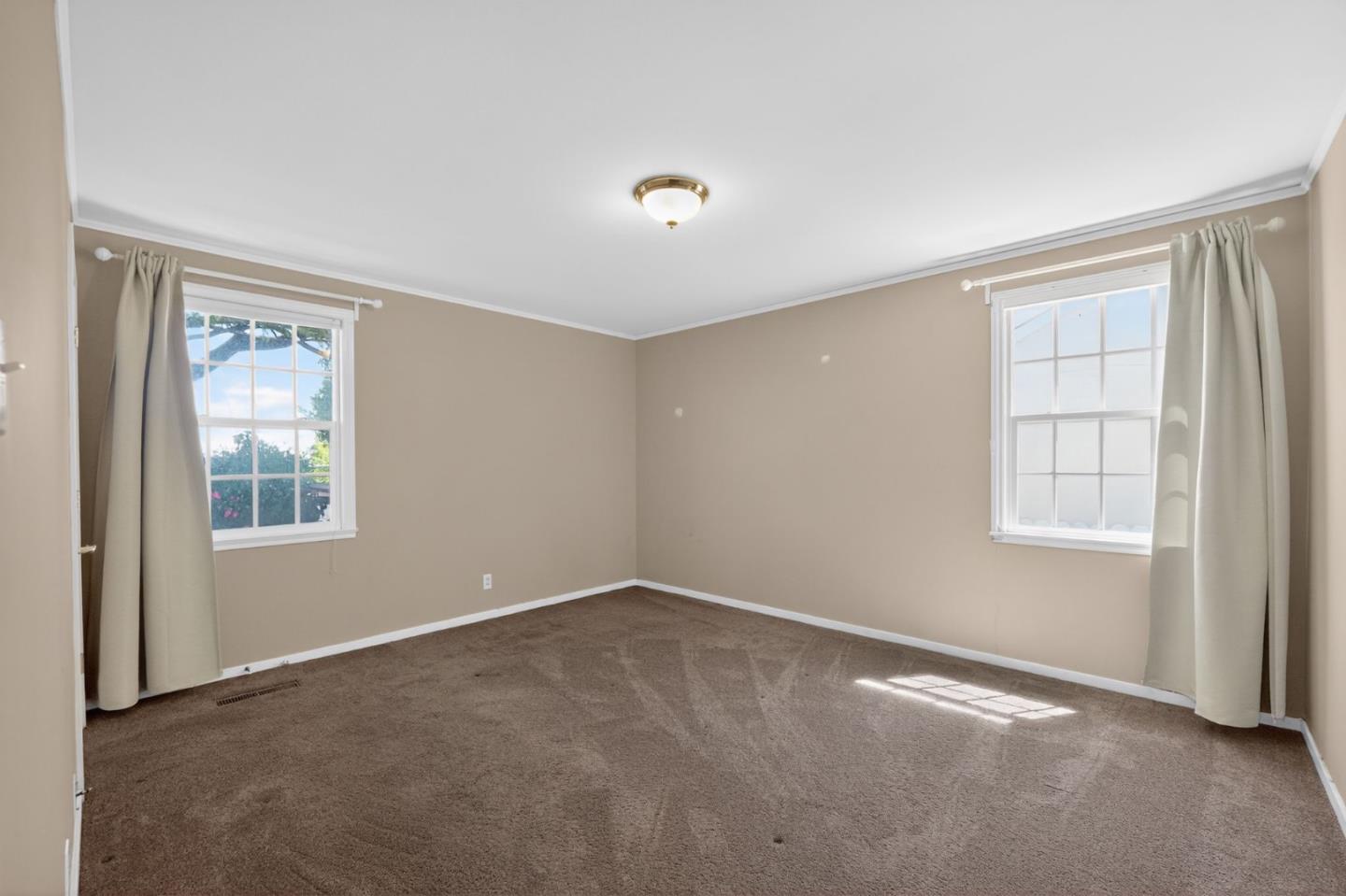 Detail Gallery Image 12 of 27 For 750 Magnolia Ave, San Bruno,  CA 94066 - 3 Beds | 1 Baths