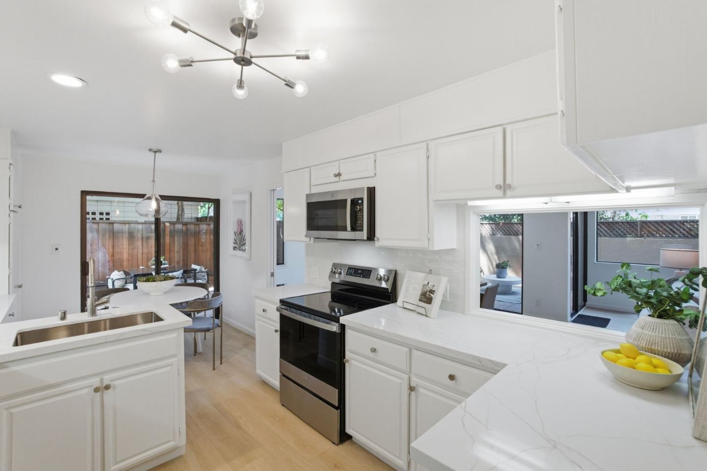 Detail Gallery Image 15 of 45 For 58 E Poplar Ave #3,  San Mateo,  CA 94401 - 2 Beds | 2 Baths