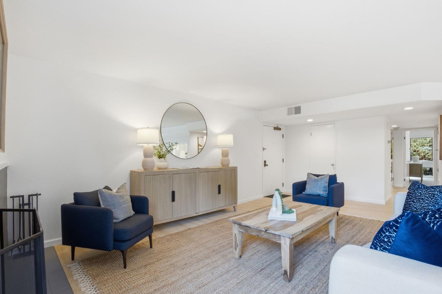 Detail Gallery Image 7 of 45 For 58 E Poplar Ave #3,  San Mateo,  CA 94401 - 2 Beds | 2 Baths