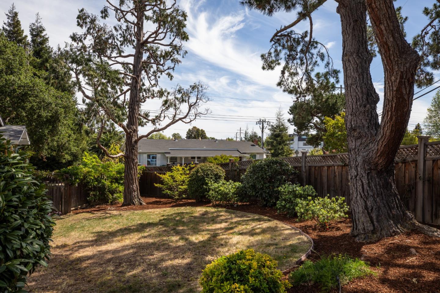 Detail Gallery Image 21 of 31 For 1344 Magnolia Ave, San Carlos,  CA 94070 - 3 Beds | 1 Baths