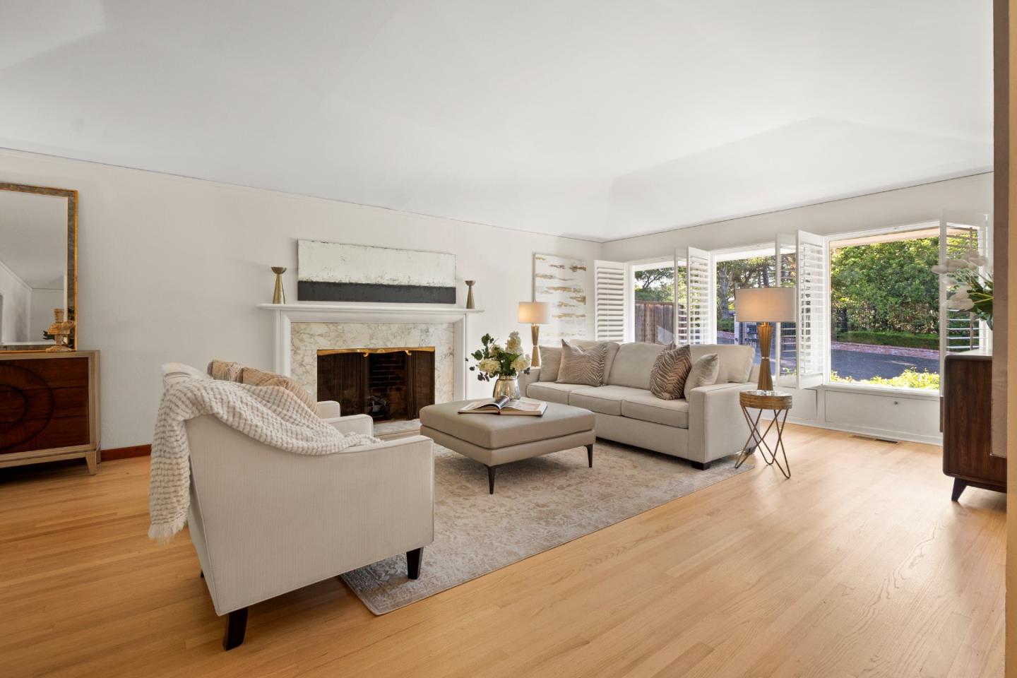 Detail Gallery Image 10 of 54 For 140 Northridge, Woodside,  CA 94062 - 3 Beds | 3/1 Baths