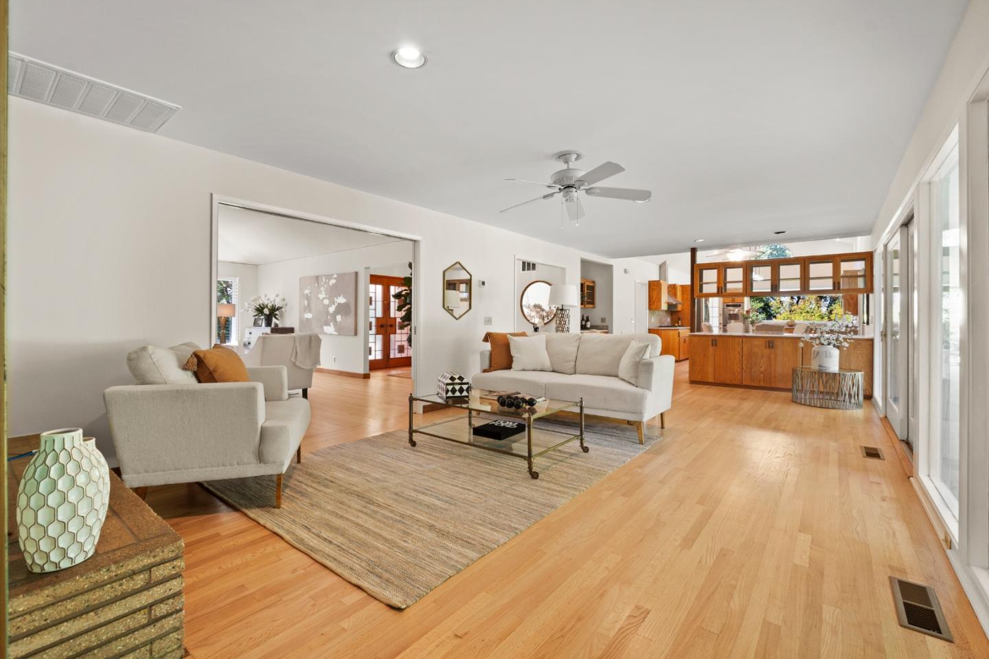 Detail Gallery Image 13 of 54 For 140 Northridge, Woodside,  CA 94062 - 3 Beds | 3/1 Baths