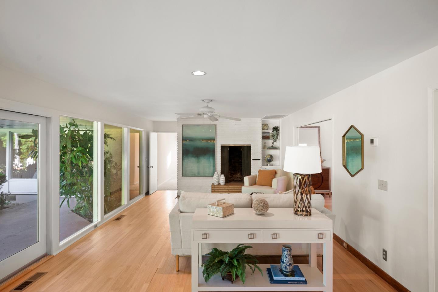 Detail Gallery Image 14 of 54 For 140 Northridge, Woodside,  CA 94062 - 3 Beds | 3/1 Baths