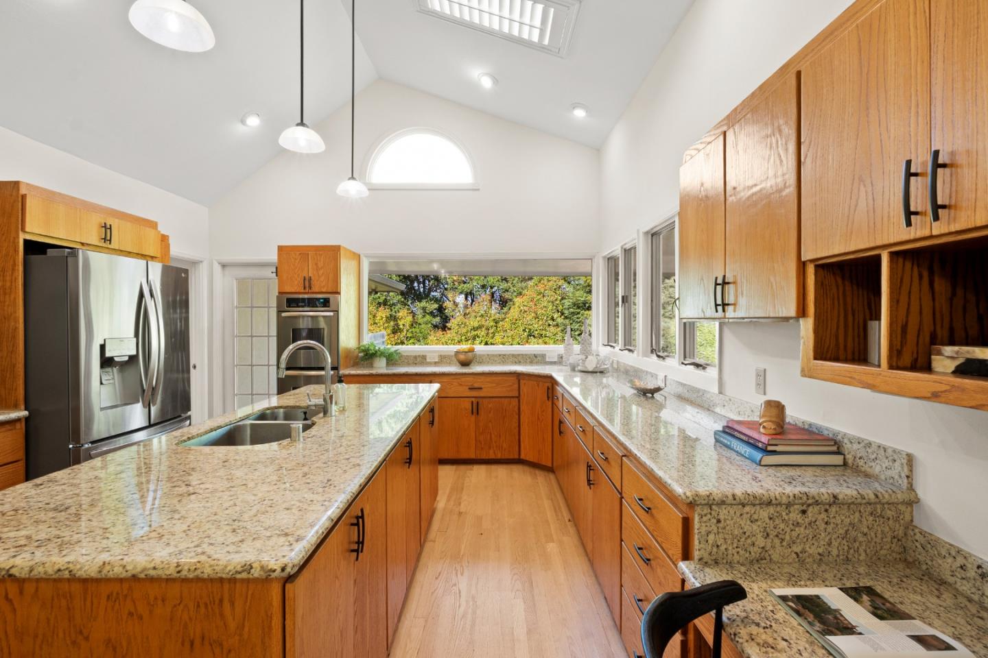 Detail Gallery Image 20 of 54 For 140 Northridge, Woodside,  CA 94062 - 3 Beds | 3/1 Baths