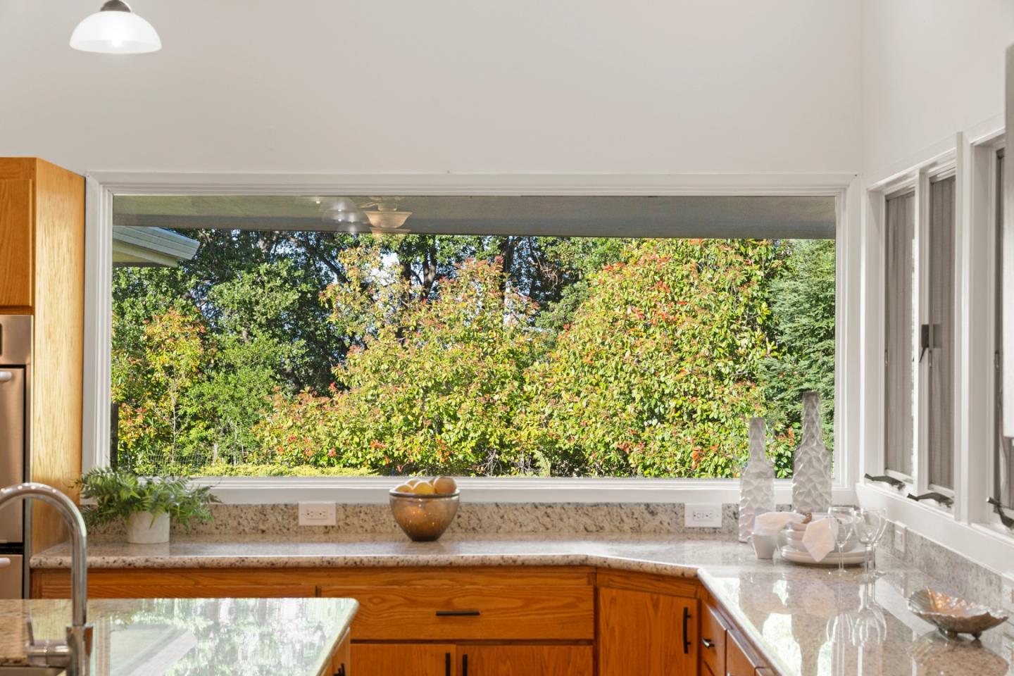 Detail Gallery Image 21 of 54 For 140 Northridge, Woodside,  CA 94062 - 3 Beds | 3/1 Baths