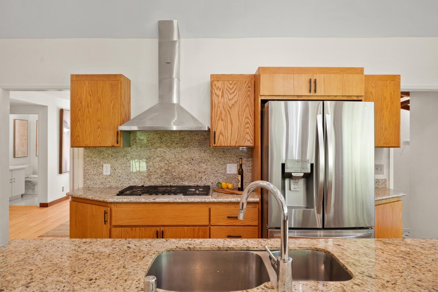 Detail Gallery Image 22 of 54 For 140 Northridge, Woodside,  CA 94062 - 3 Beds | 3/1 Baths