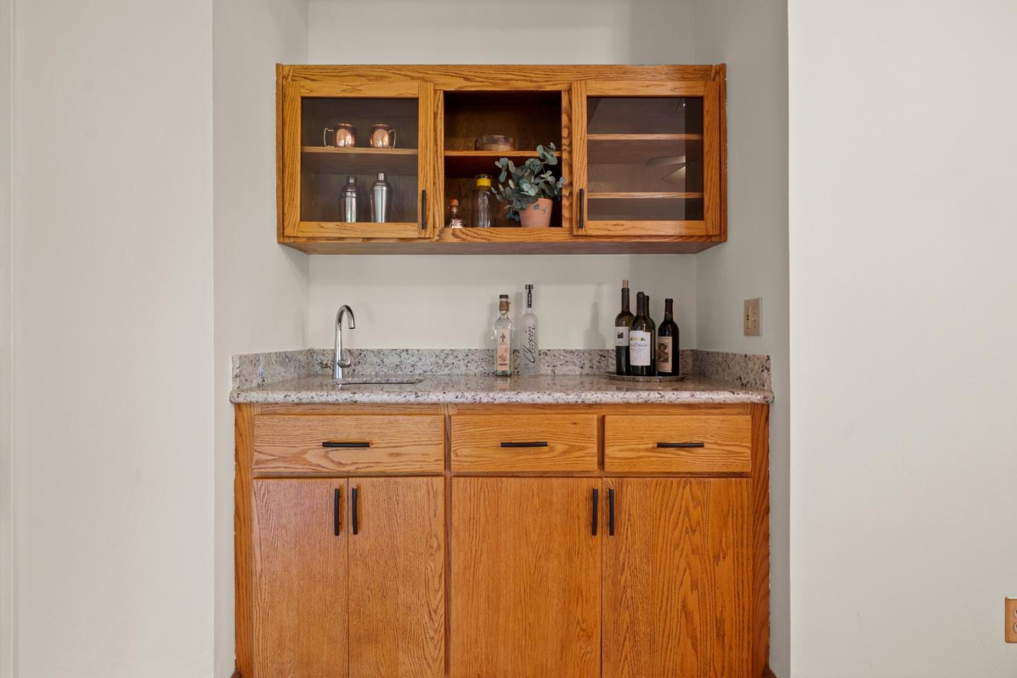 Detail Gallery Image 25 of 54 For 140 Northridge, Woodside,  CA 94062 - 3 Beds | 3/1 Baths