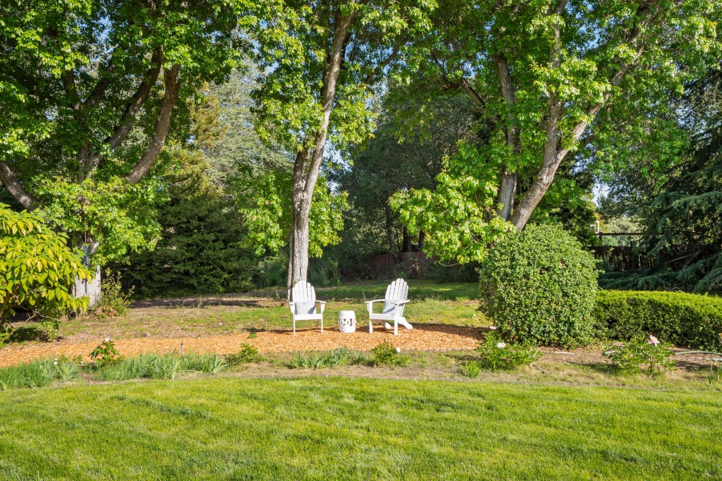 Detail Gallery Image 43 of 54 For 140 Northridge, Woodside,  CA 94062 - 3 Beds | 3/1 Baths