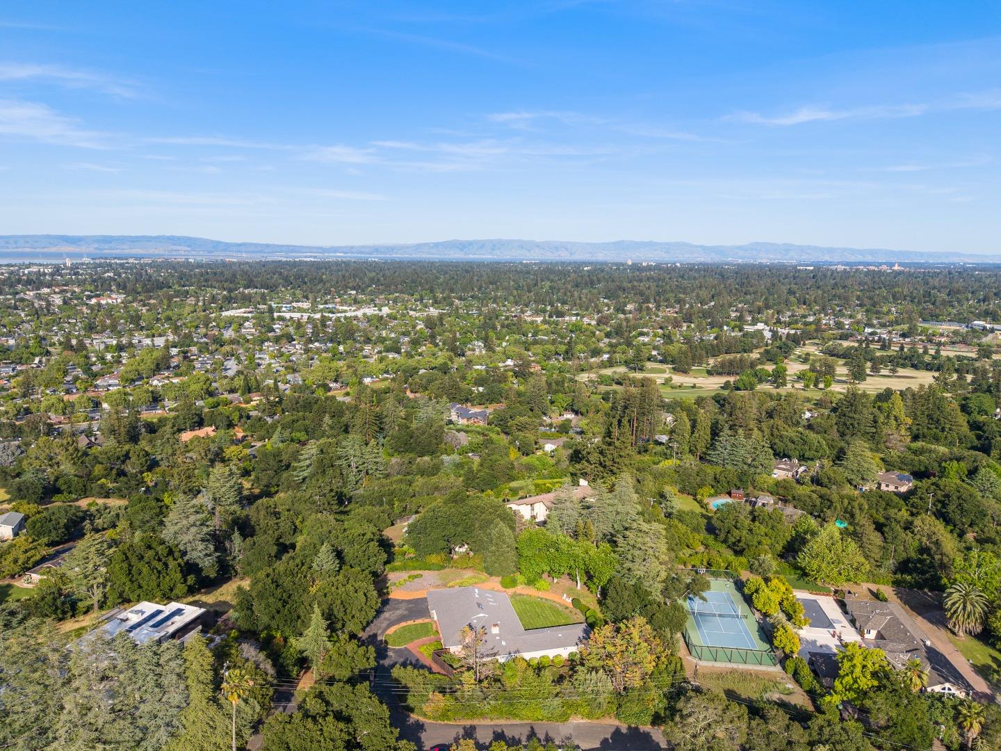 Detail Gallery Image 50 of 54 For 140 Northridge, Woodside,  CA 94062 - 3 Beds | 3/1 Baths