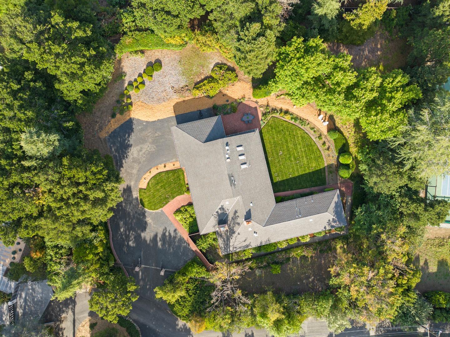 Detail Gallery Image 51 of 54 For 140 Northridge, Woodside,  CA 94062 - 3 Beds | 3/1 Baths