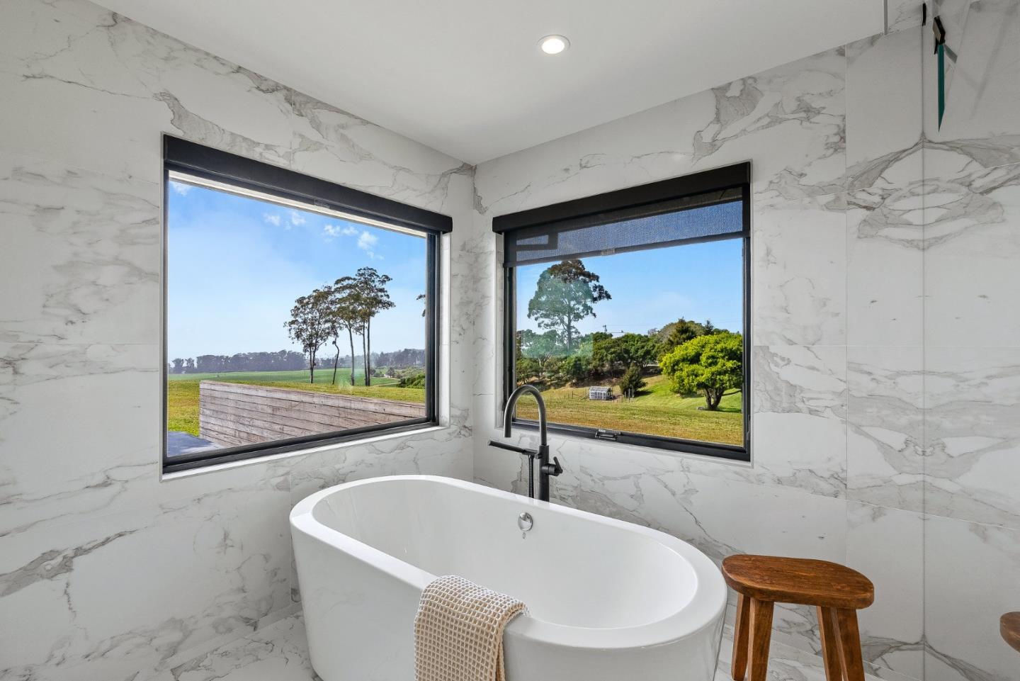 Detail Gallery Image 22 of 61 For 145 Coy Dr, La Selva Beach,  CA 95076 - 4 Beds | 3/1 Baths