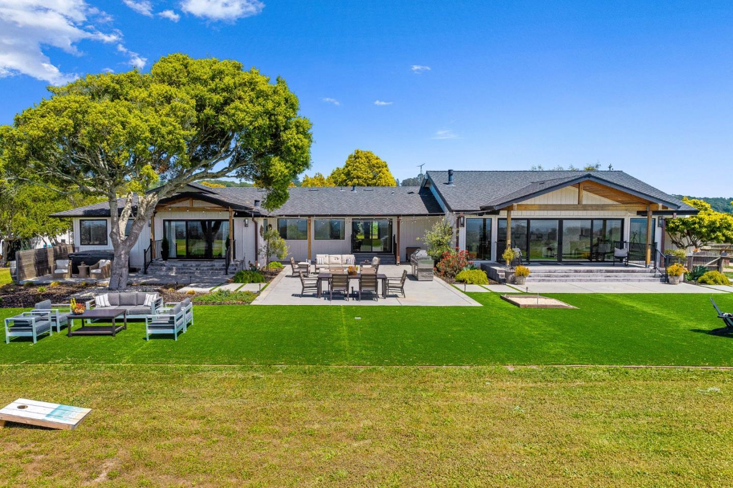 Detail Gallery Image 37 of 61 For 145 Coy Dr, La Selva Beach,  CA 95076 - 4 Beds | 3/1 Baths