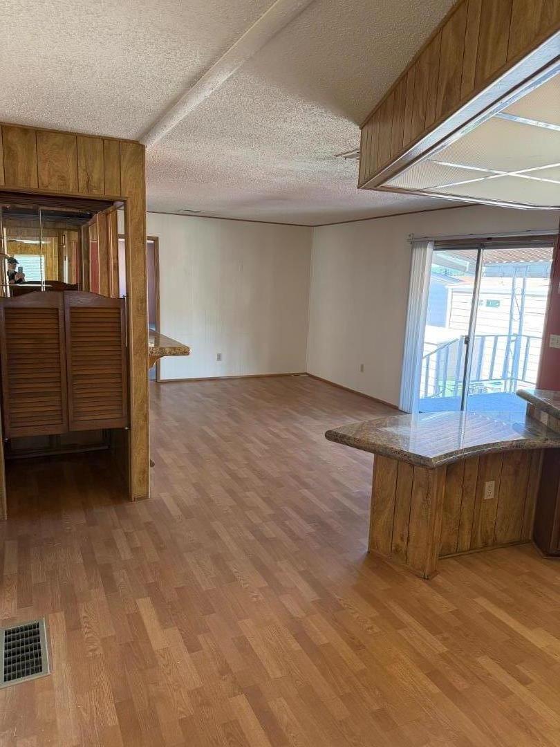 Detail Gallery Image 12 of 45 For 337 Mill Pond Dr #337,  San Jose,  CA 95125 - 2 Beds | 2 Baths