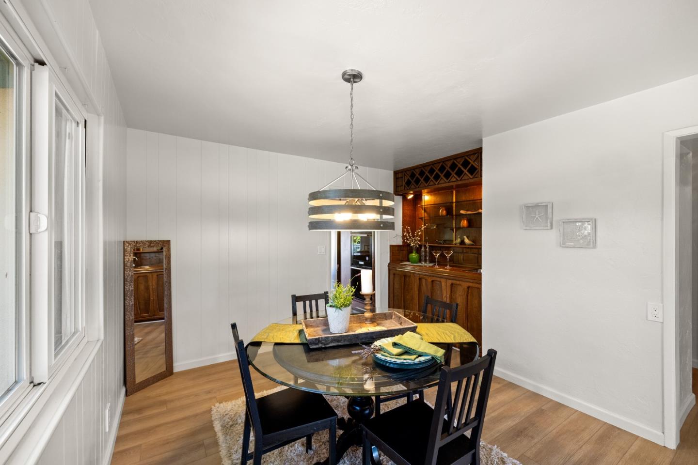 Detail Gallery Image 12 of 57 For 922 Maple St, Pacific Grove,  CA 93950 - 2 Beds | 2 Baths