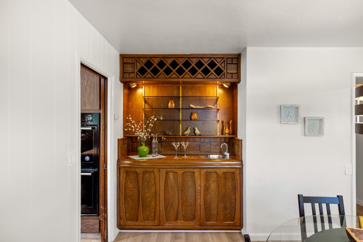 Detail Gallery Image 13 of 57 For 922 Maple St, Pacific Grove,  CA 93950 - 2 Beds | 2 Baths