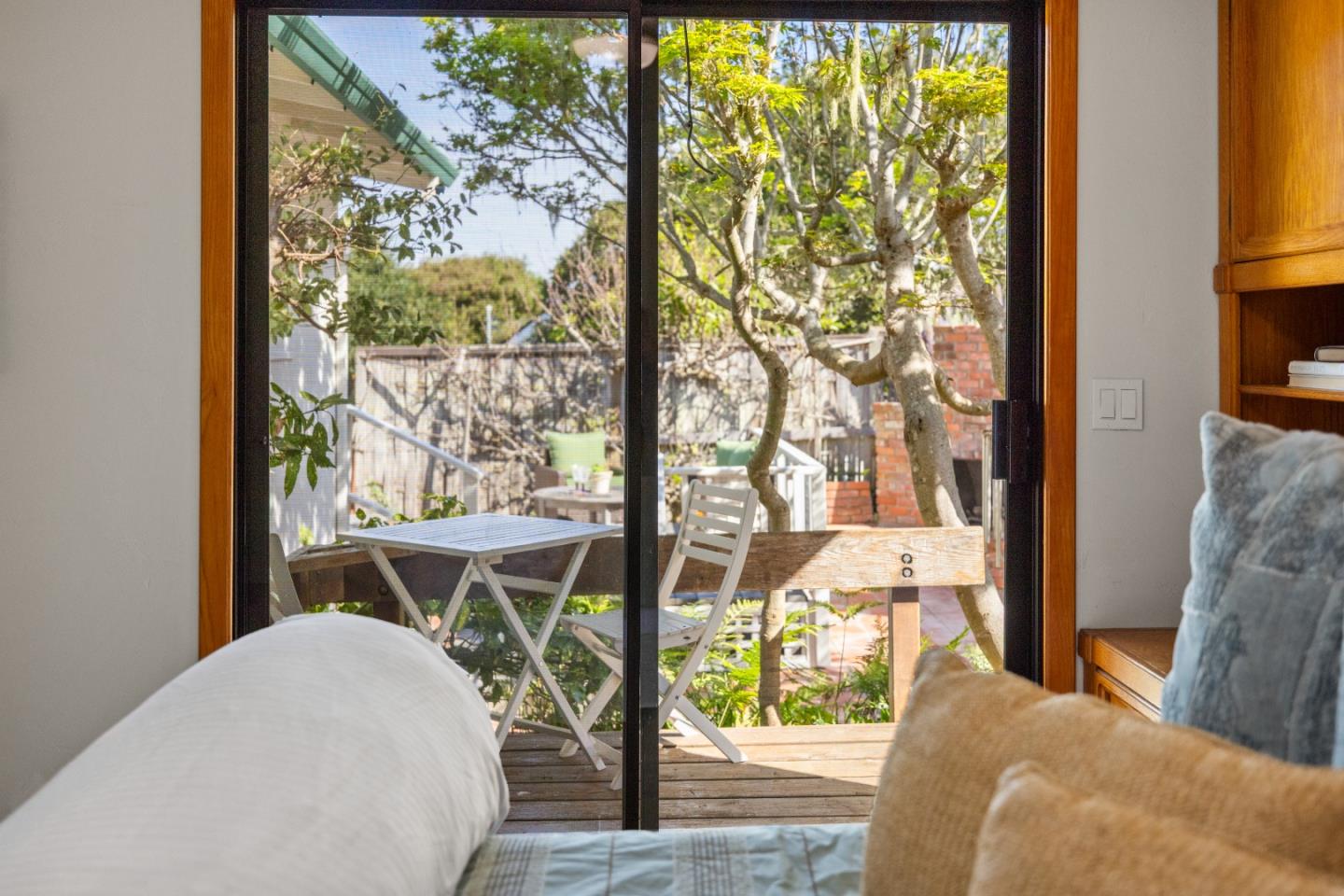 Detail Gallery Image 24 of 57 For 922 Maple St, Pacific Grove,  CA 93950 - 2 Beds | 2 Baths