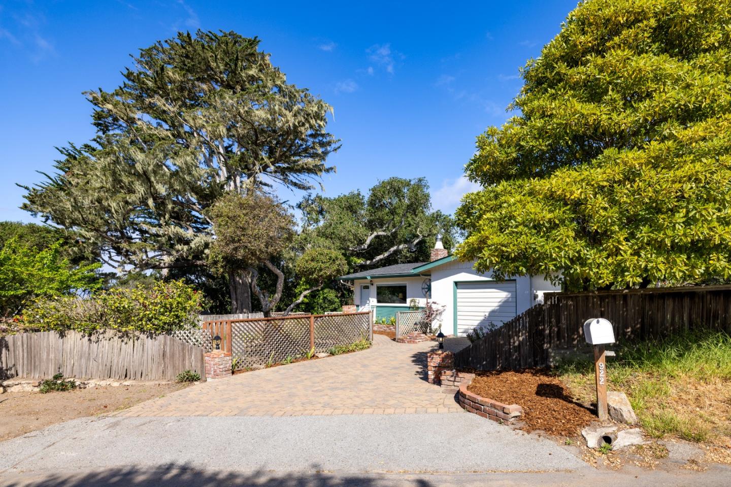 Detail Gallery Image 55 of 57 For 922 Maple St, Pacific Grove,  CA 93950 - 2 Beds | 2 Baths
