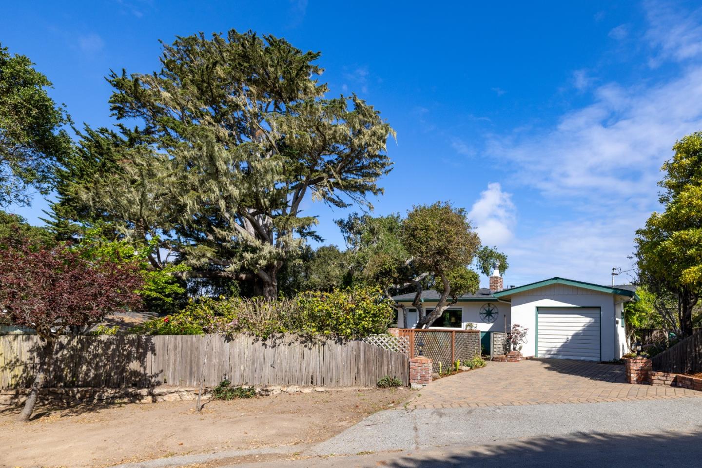 Detail Gallery Image 57 of 57 For 922 Maple St, Pacific Grove,  CA 93950 - 2 Beds | 2 Baths