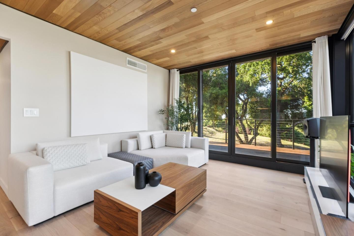 19751 Hicks Road, Los Gatos, CA, 95032