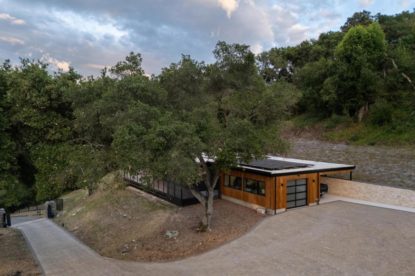 19751 Hicks Road, Los Gatos, CA, 95032