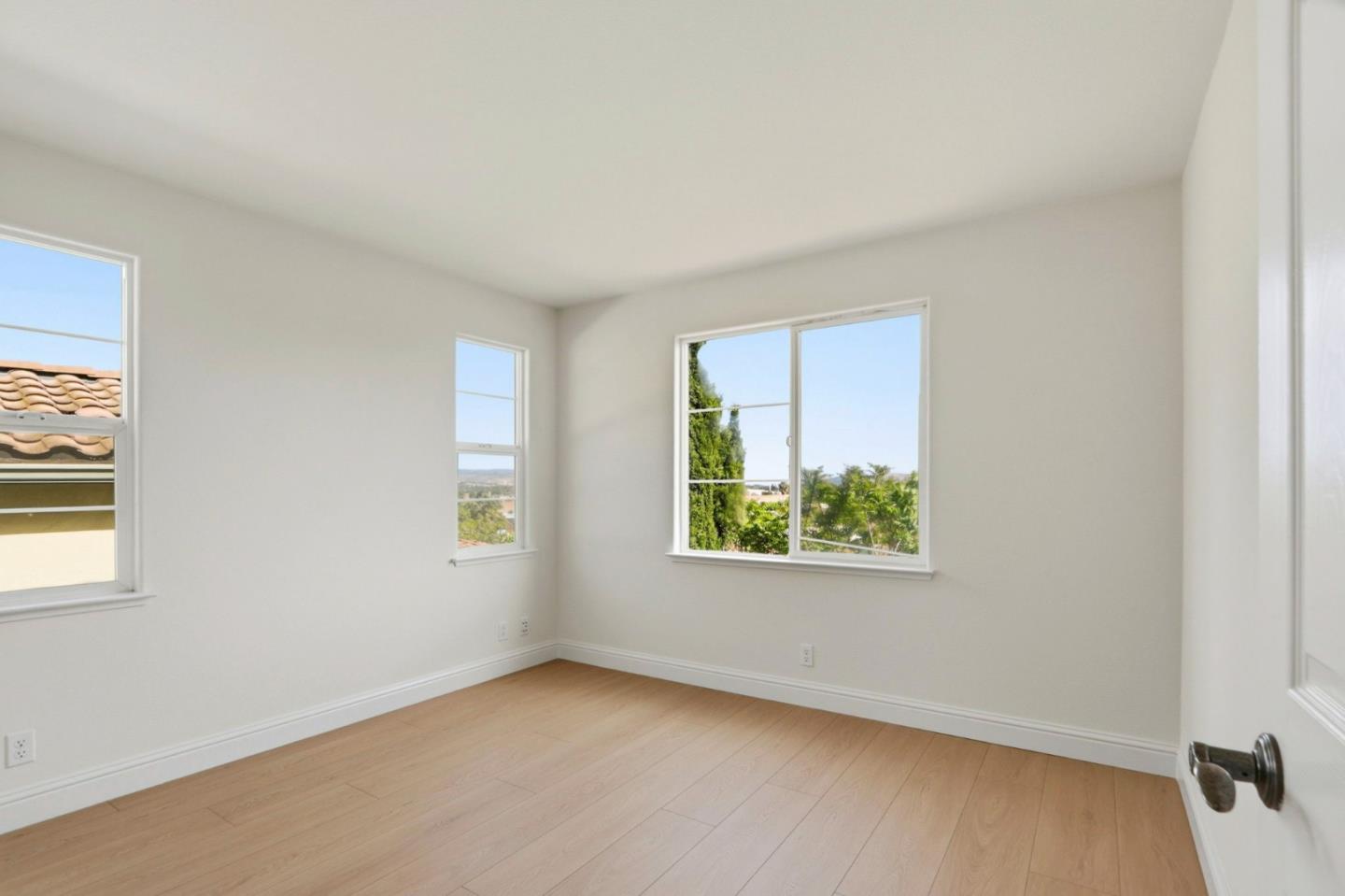 Detail Gallery Image 32 of 63 For 725 Portofino Pl, San Jose,  CA 95136 - 4 Beds | 2/1 Baths