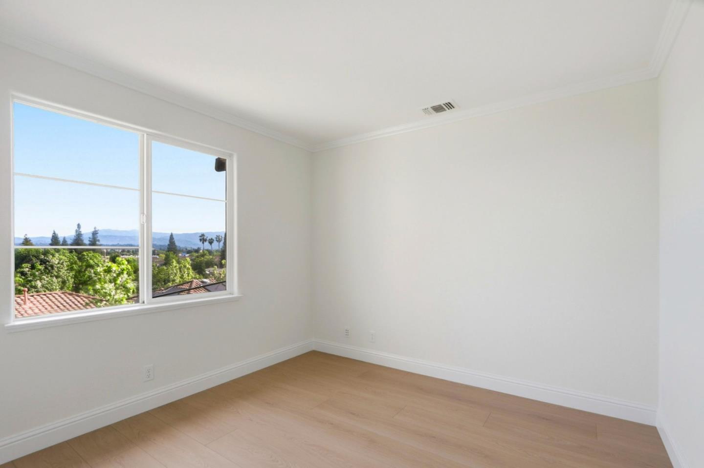 Detail Gallery Image 36 of 63 For 725 Portofino Pl, San Jose,  CA 95136 - 4 Beds | 2/1 Baths