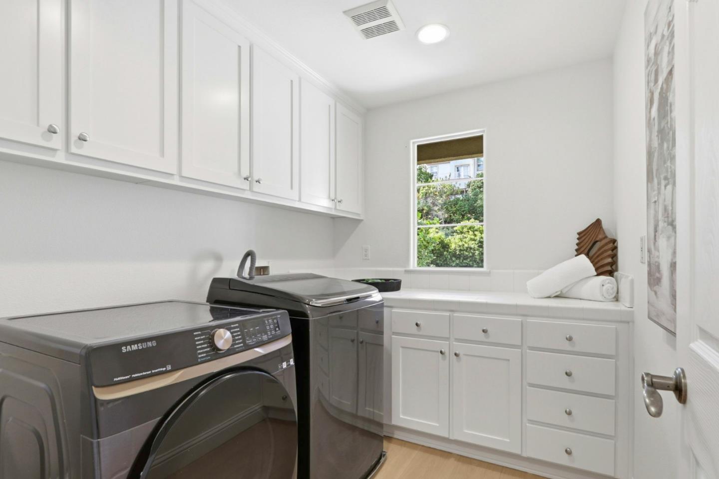 Detail Gallery Image 48 of 63 For 725 Portofino Pl, San Jose,  CA 95136 - 4 Beds | 2/1 Baths