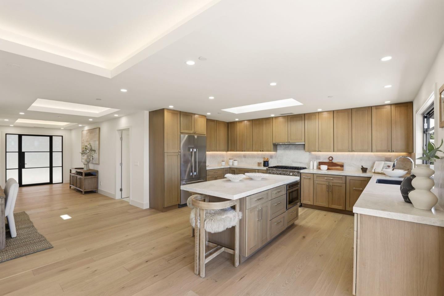 Detail Gallery Image 20 of 52 For 40 W Summit Dr, Redwood City,  CA 94062 - 4 Beds | 4 Baths